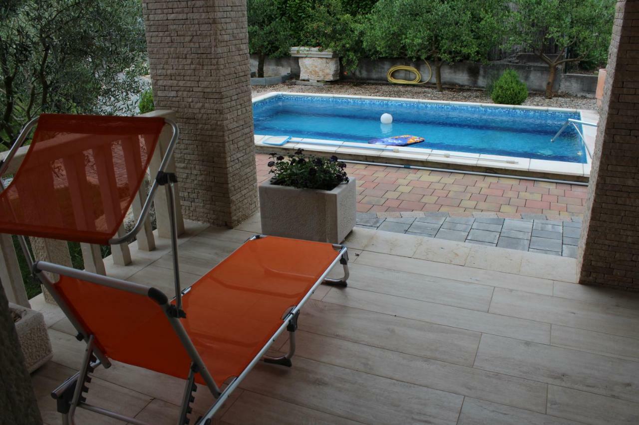 Villa Aleksandra Ljubuški エクステリア 写真