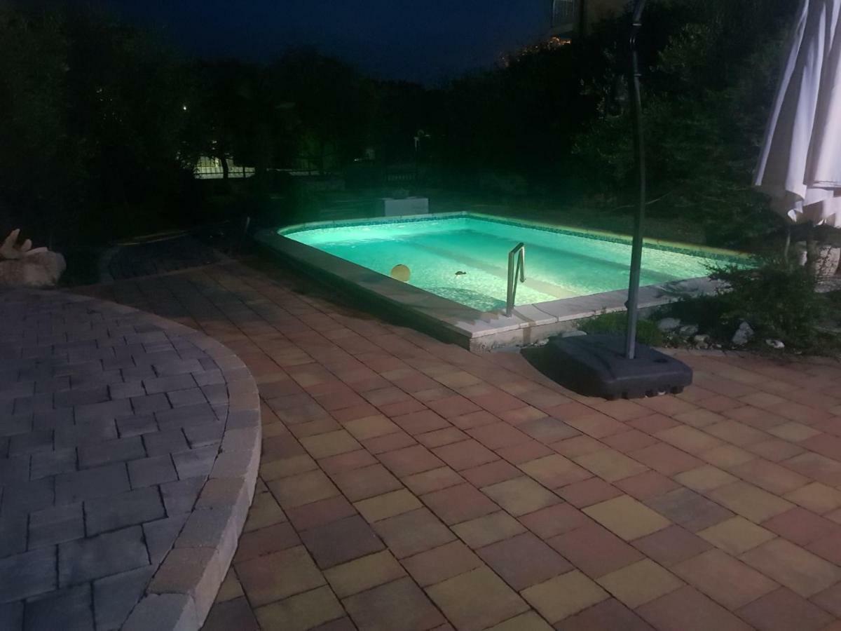 Villa Aleksandra Ljubuški エクステリア 写真